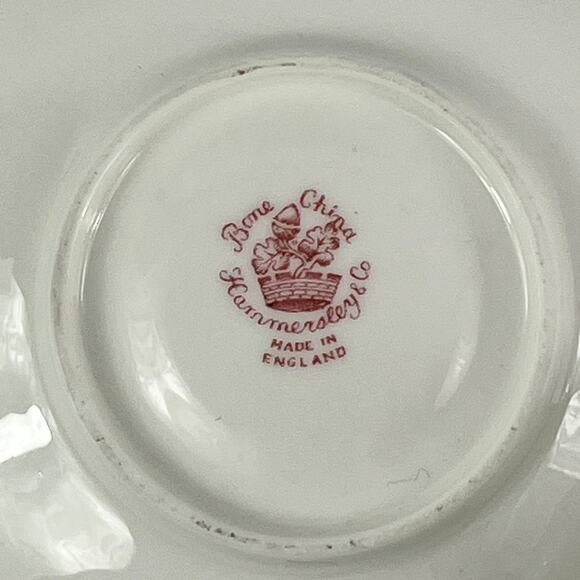Hammersley Bone China Teacup & Saucer Set White Embossed Heavy Gold Trim England - Picture 9 of 13